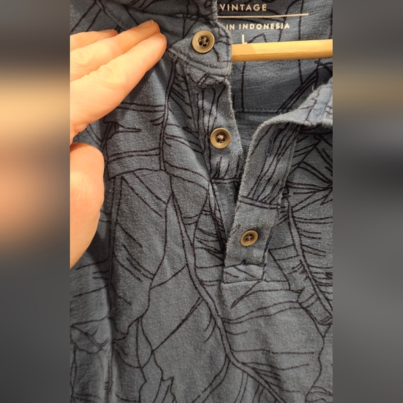 Floral Pattern Polo - Picture 4 of 6